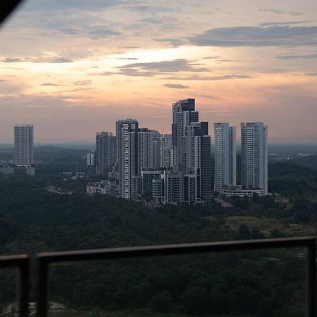 Almas Suites Puteri Harbour @ UHA Nusajaya  Exterior foto